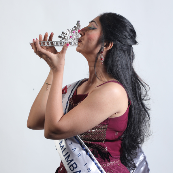 Mrs India 2021 Runner Up Hinal Shah Jain