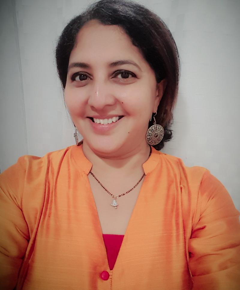 Dr Deepali