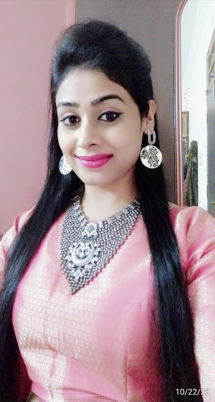 Dr Sangita pal