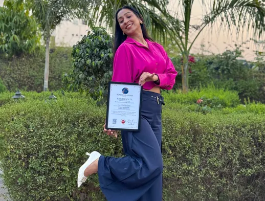 Jaipur’s Spiritual Star: Aastha Mathur Bags Super Woman Title in Spiritual Healing - Jaipur-Mirror