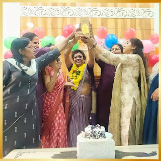 मीरा के सुपर वुमन अवार्ड हासिल करने पर परिवार ने मिलकर किया सेलिब्रेट